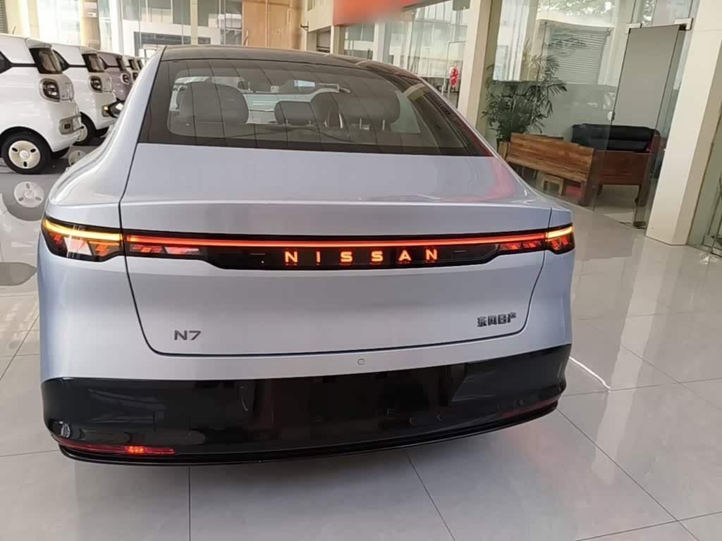 2025 Nissan N7 银灰色, 300 km, China export – photo 6