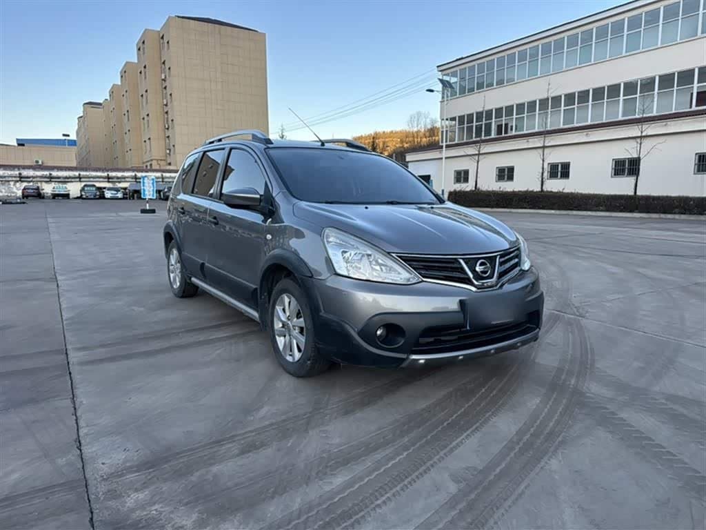 2013 Nissan Livina 银灰色, 128,900 km, China export – photo 4