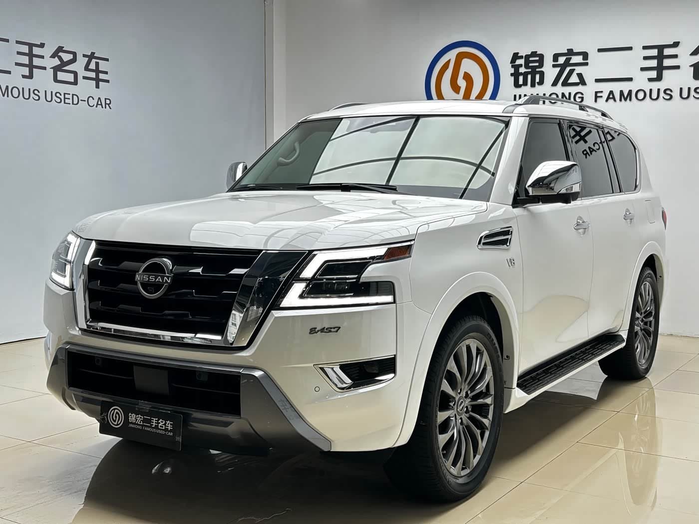 2022 Nissan Patrol White, 68,000 km, China export – photo 1