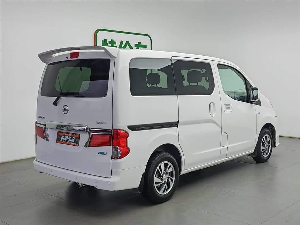 2017 Nissan NV200 White, 97,800 km, China export – photo 2