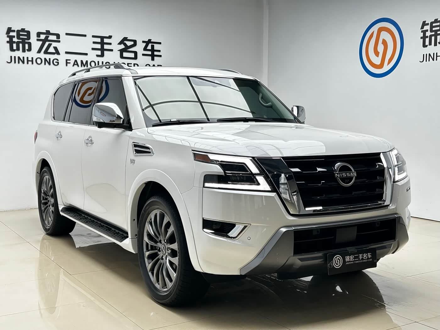 2022 Nissan Patrol White, 68,000 km, China export – photo 3