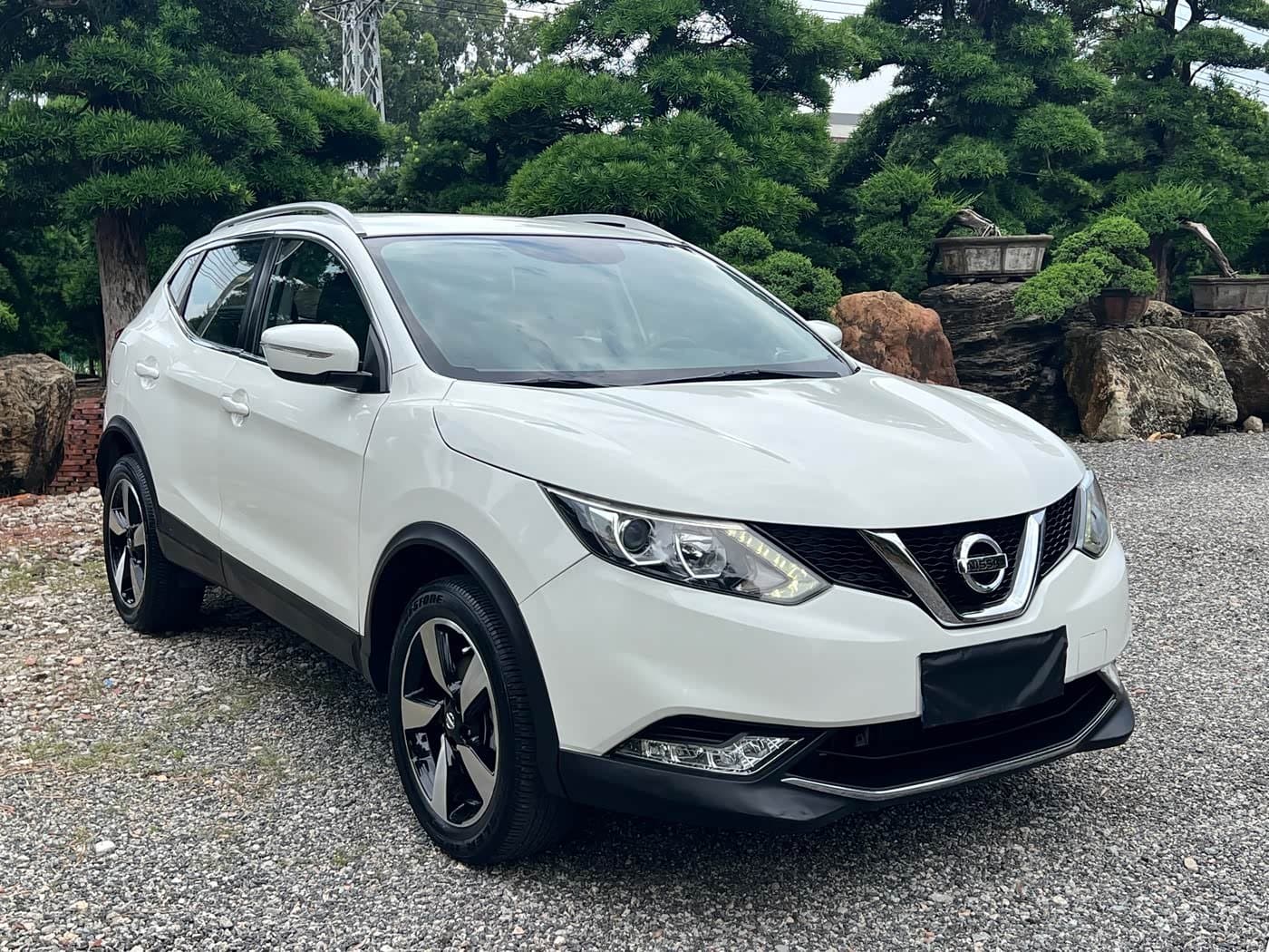 - Nissan Qashqai White, 76,000 km, China export – photo 3