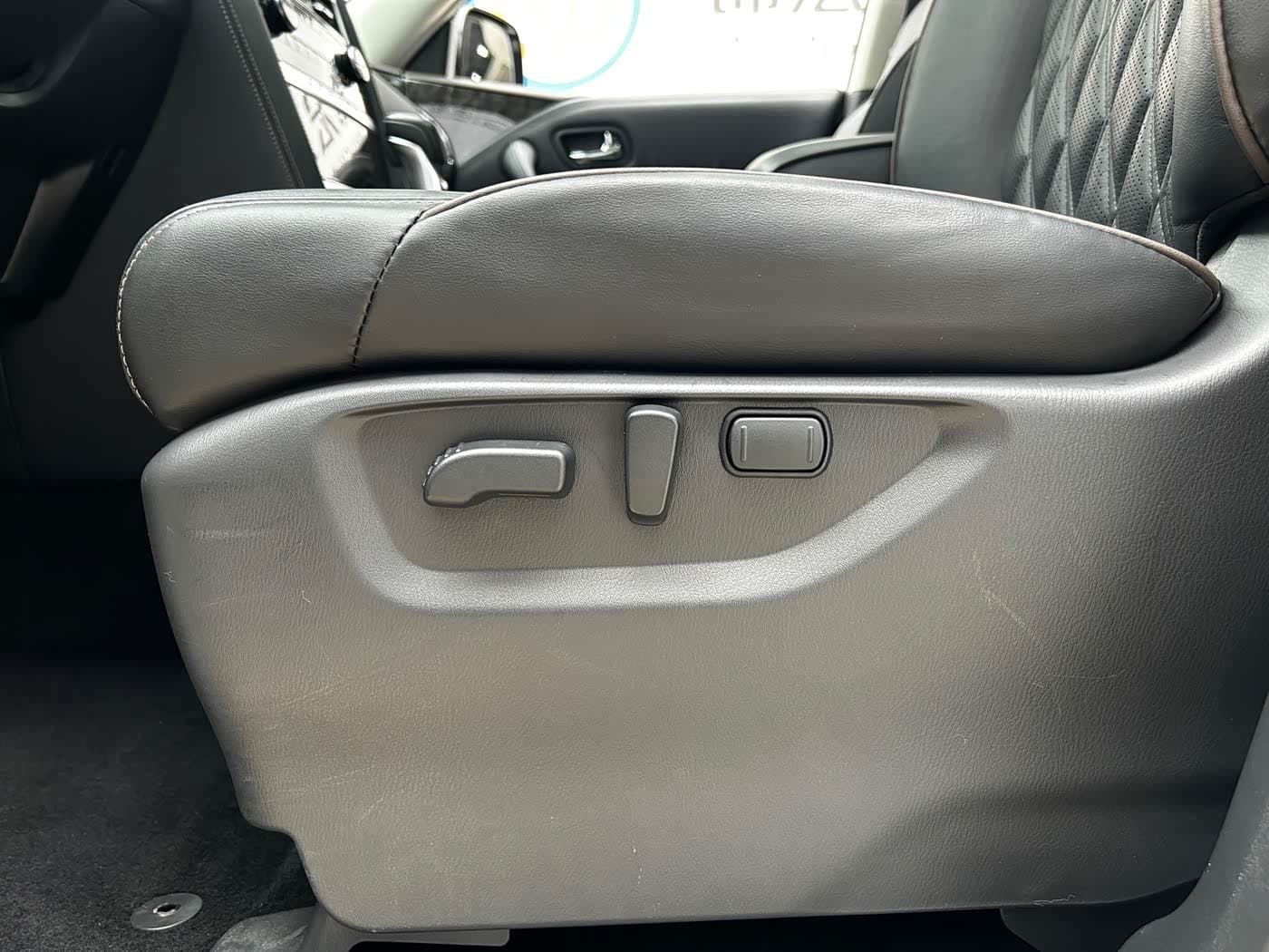 2022 Nissan Patrol White, 68,000 km, China export – photo 6