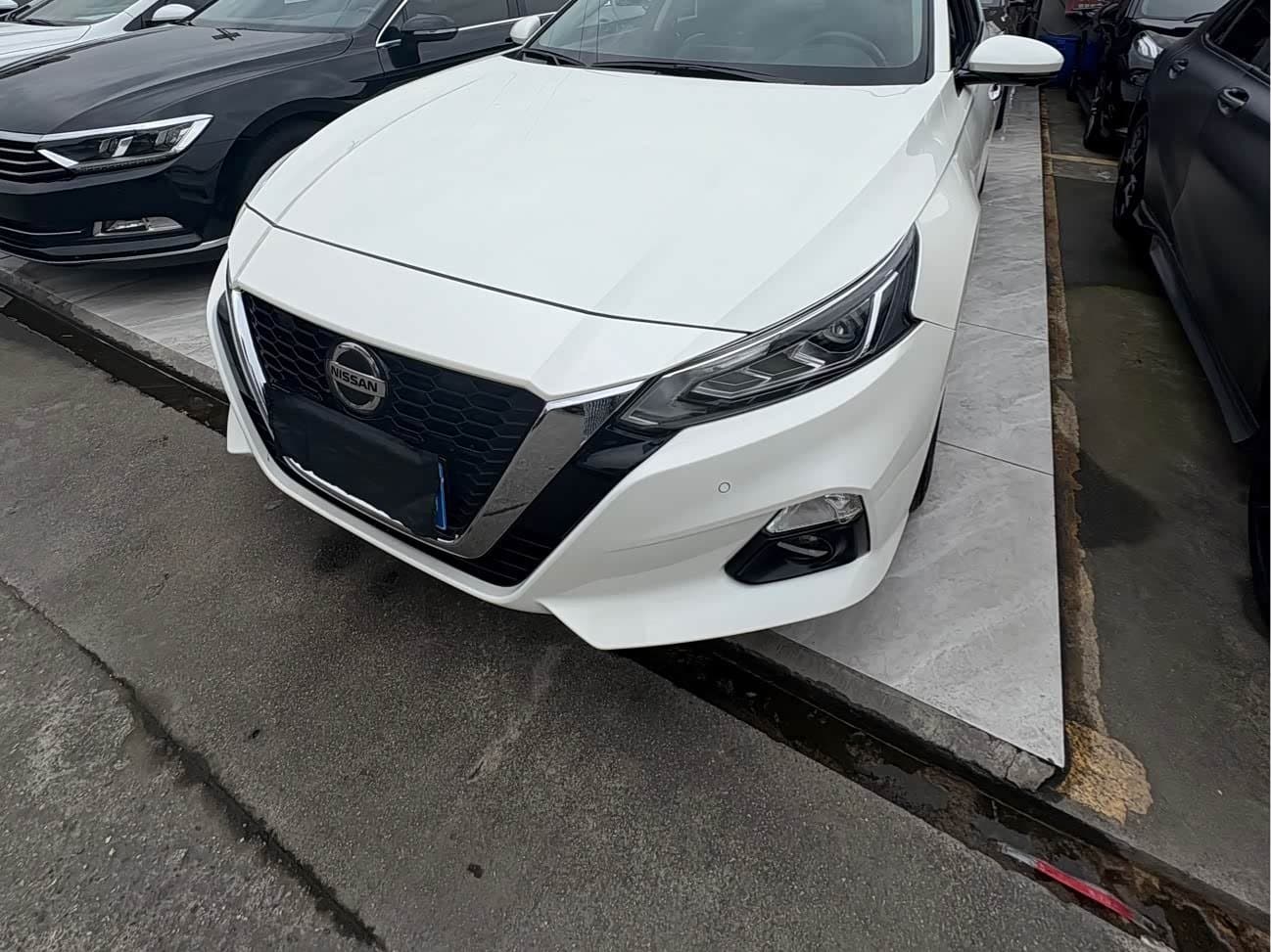 2020 Nissan Teana White, 58,000 km, China export – photo 1