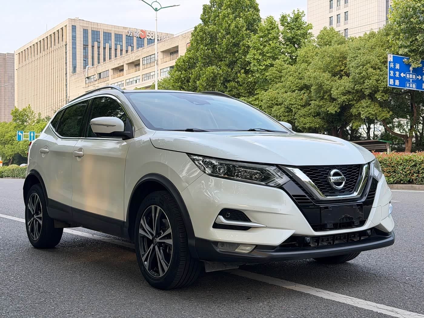 2021 Nissan Qashqai White, 63,000 km, China export – photo 3