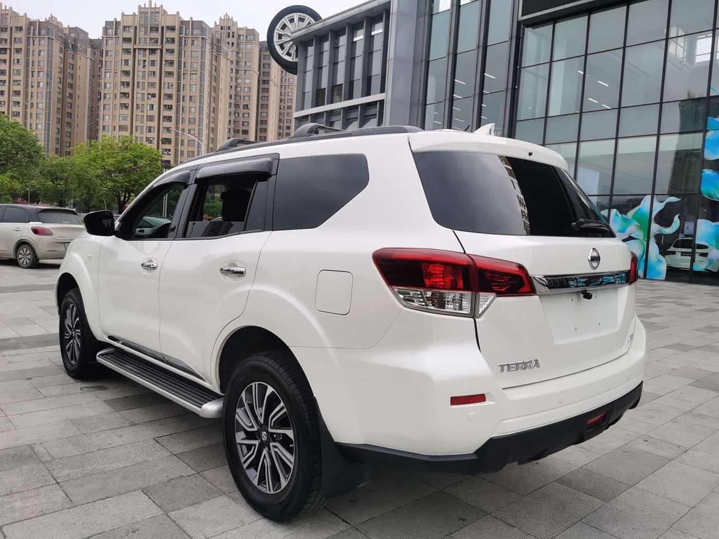 2018 Nissan Terra White, 80,000 km, China export – photo 5