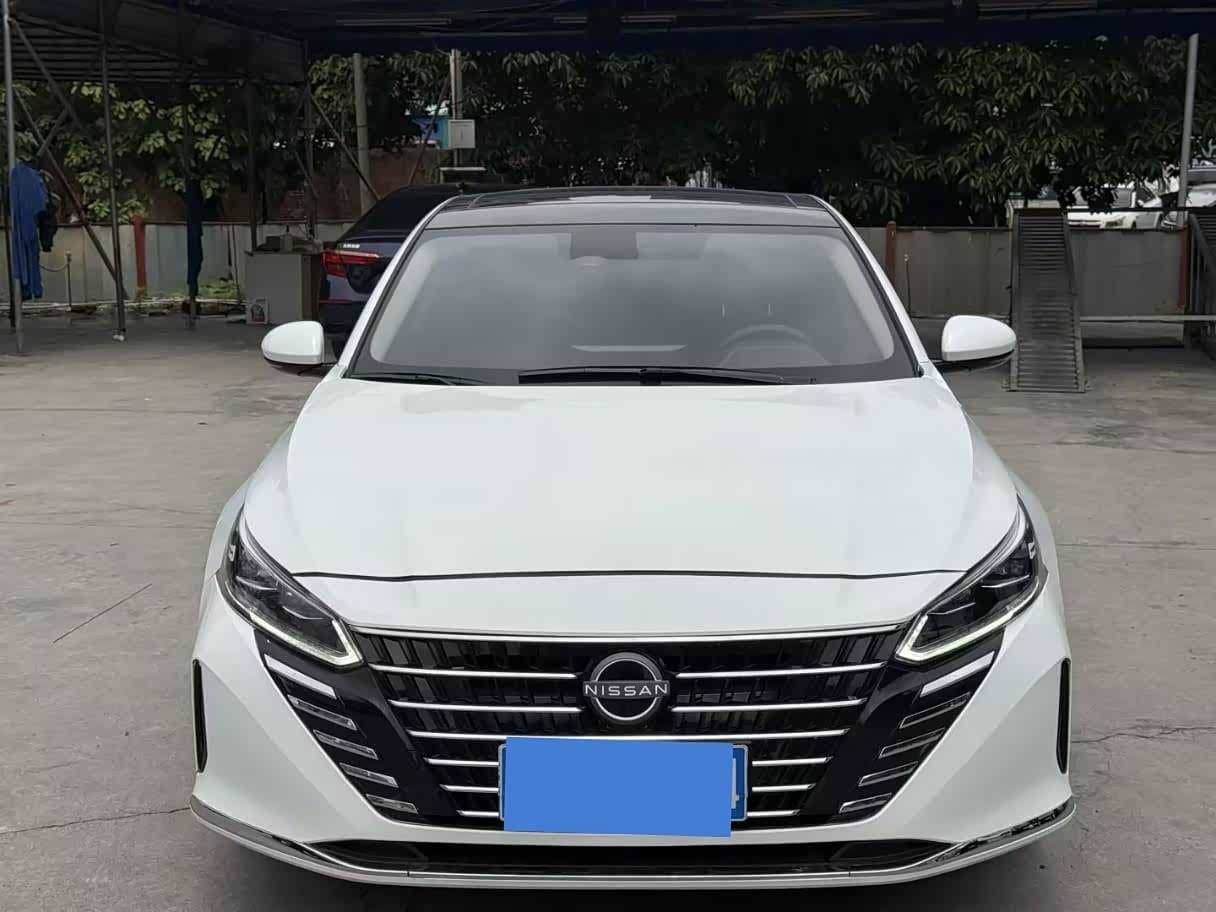 2025 Nissan Teana White, 6,000 km, China export – photo 2