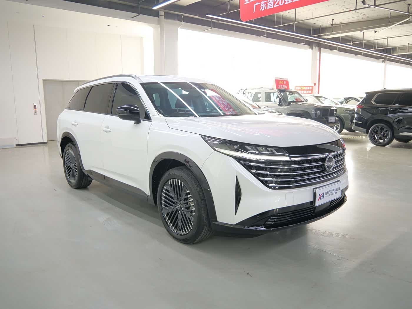 2024 Nissan Terra White, 20,000 km, China export – photo 3