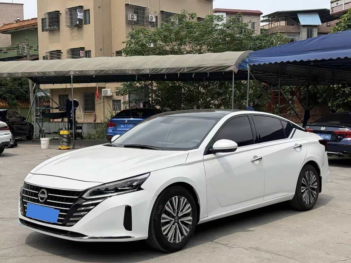 2025 Nissan Teana White, 6,000 km, China export – photo 1