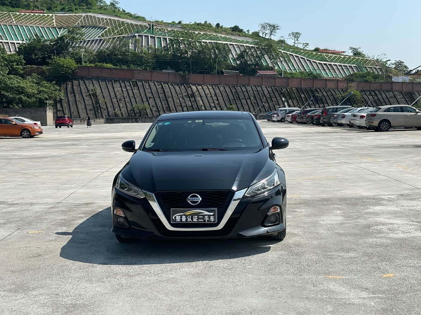 2019 Nissan Teana Black, 100,000 km, China export – photo 2