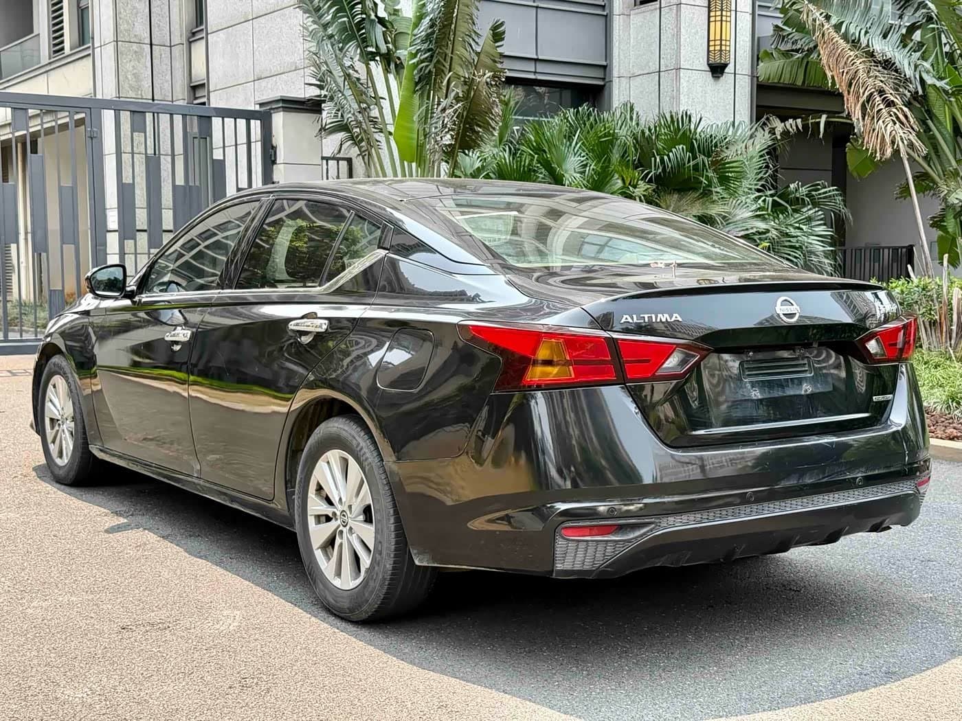 2020 Nissan Teana Black, 56,000 km, China export – photo 7