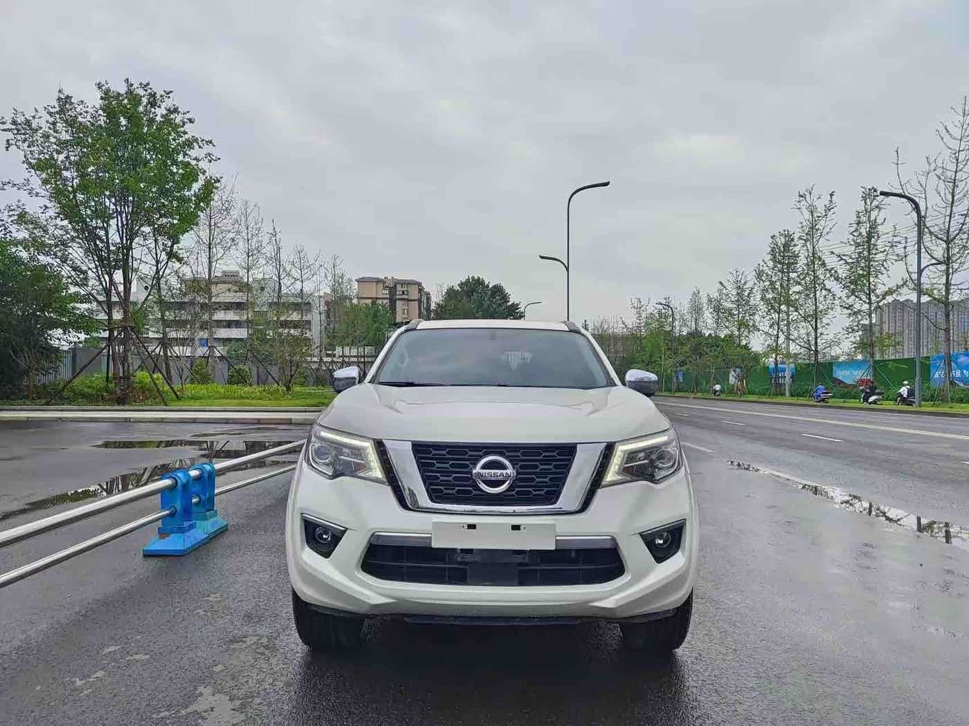 2019 Nissan Terra White, 50,000 km, China export – photo 2