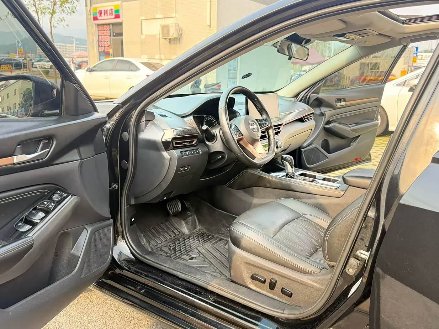 2024 Nissan Teana Black, 20,000 km, China export – photo 4
