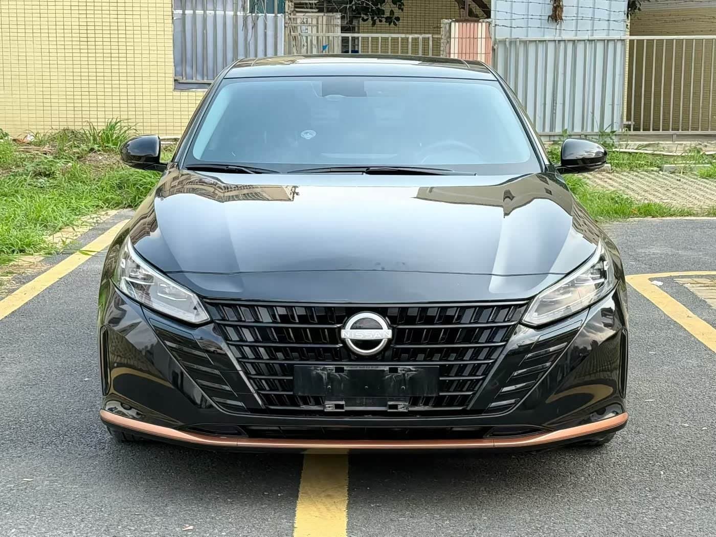 2024 Nissan Teana Black, 20,000 km, China export – photo 2