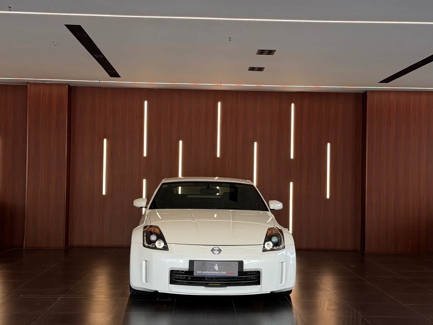 - Nissan 350Z White, 77,000 km, China export – photo 2