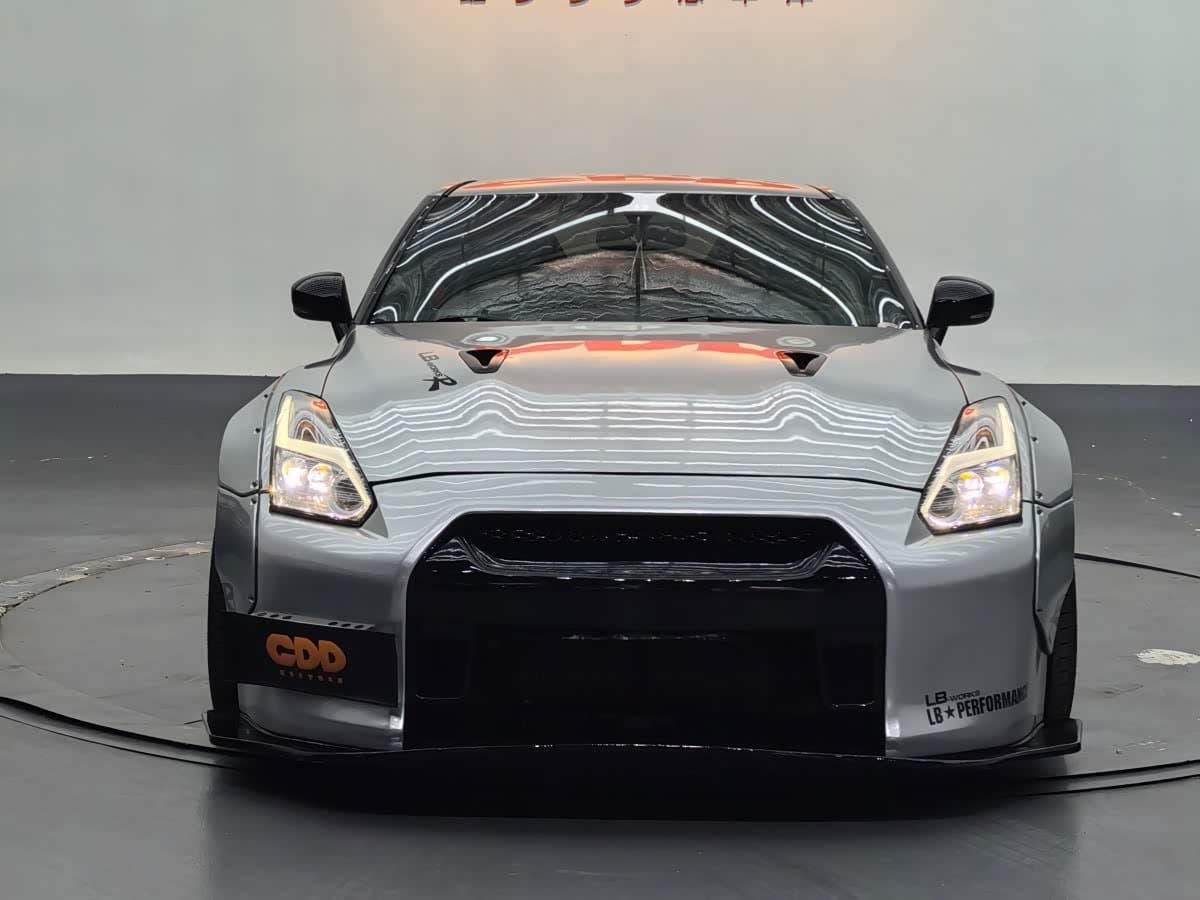 2010 Nissan GT-R White, 35,000 km, China export – photo 2