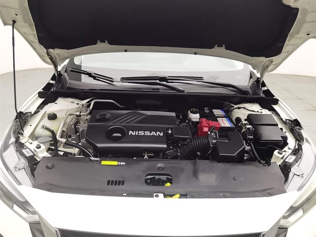 2019 Nissan Sylphy White, 60,700 km, China export – photo 6