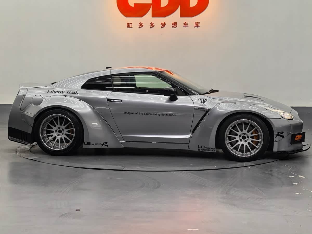 2010 Nissan GT-R White, 35,000 km, China export – photo 4