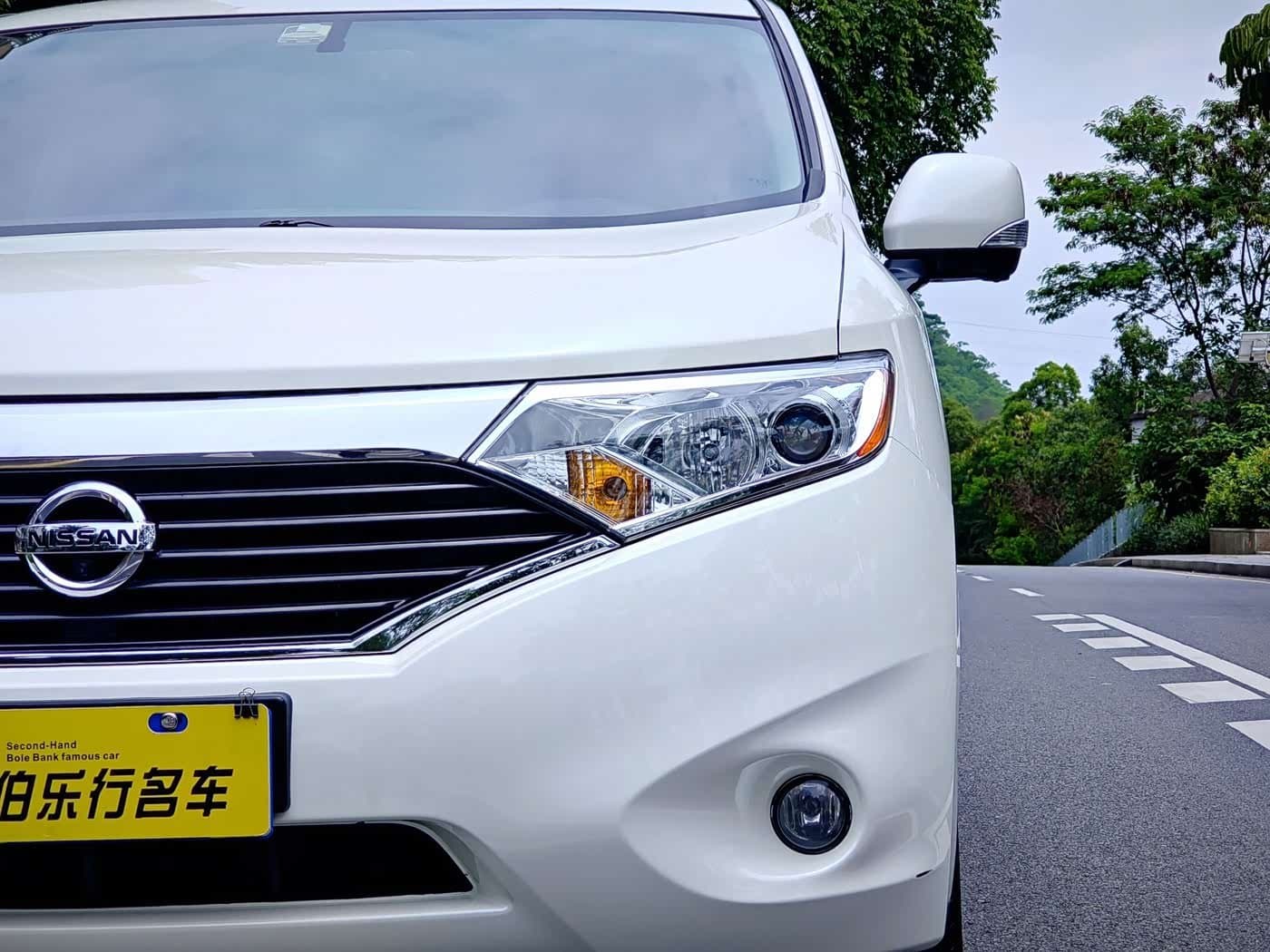 2015 Nissan Quest White, 140,000 km, China export – photo 5