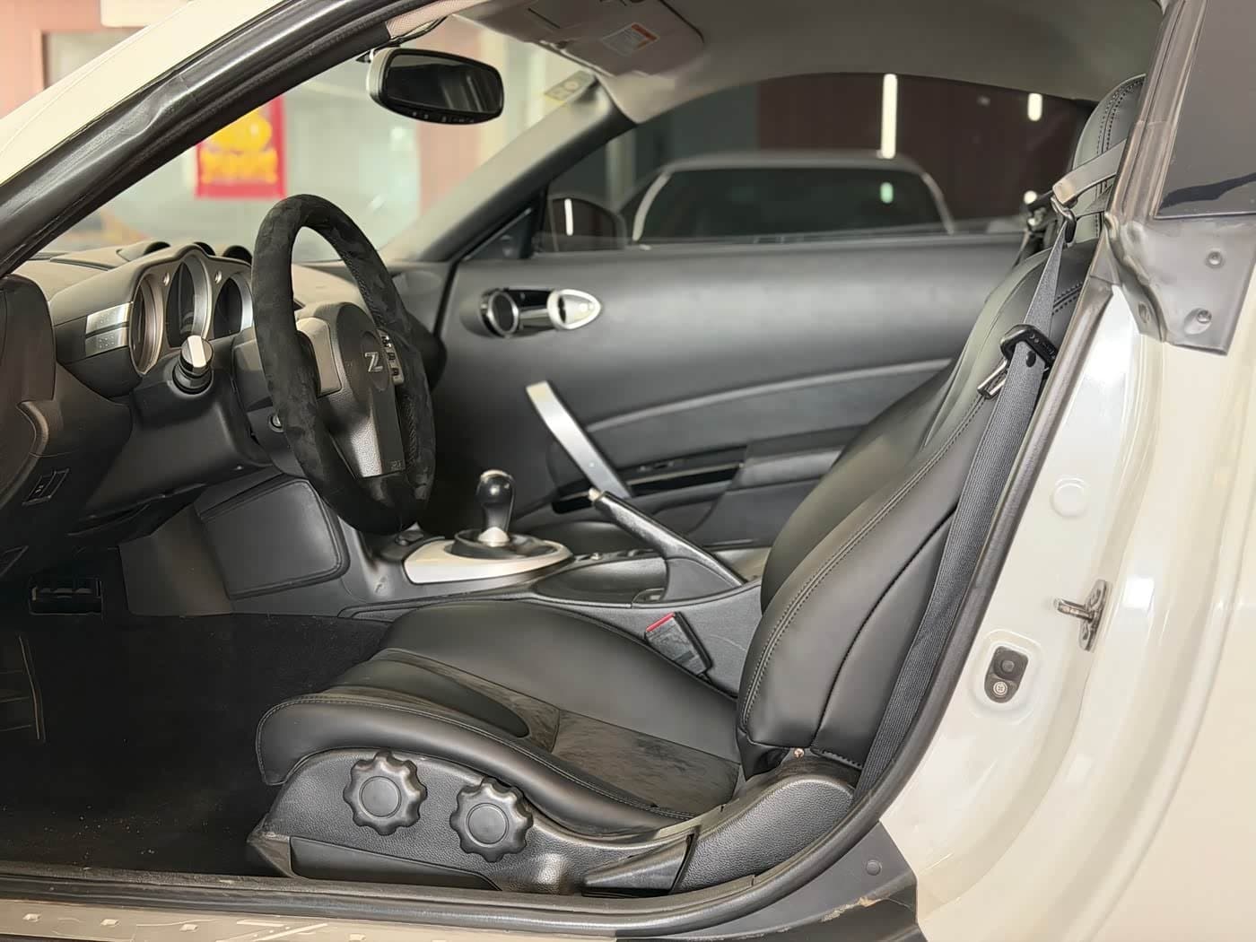 - Nissan 350Z White, 77,000 km, China export – photo 4