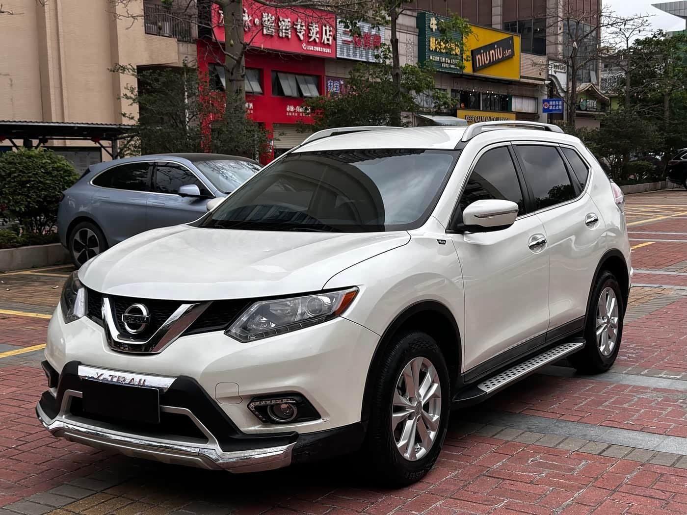 2017 Nissan X-Trail White, 60,000 km, China export – photo 2