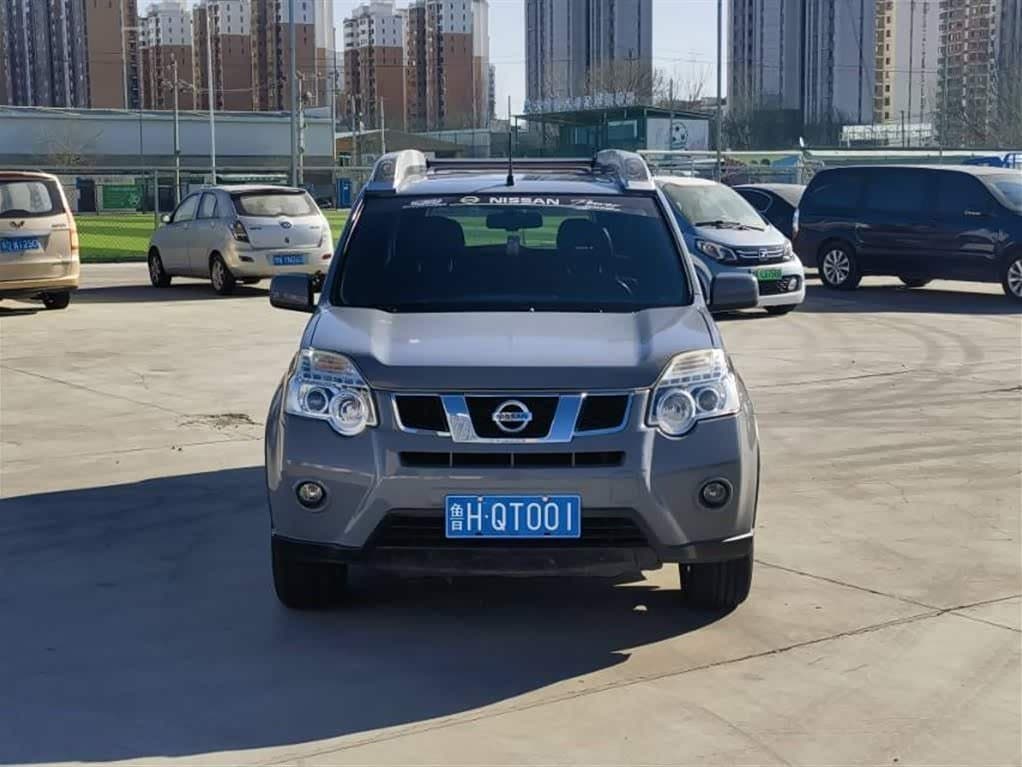 2011 Nissan X-Trail 银灰色, 118,000 km, China export – photo 2