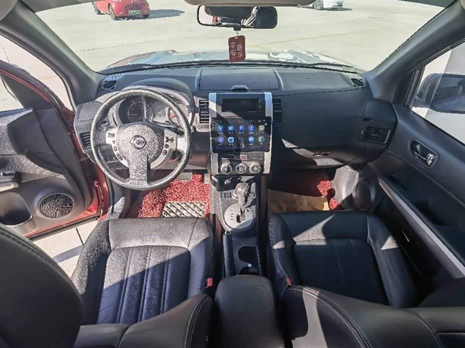 2011 Nissan X-Trail 银灰色, 118,000 km, China export – photo 4