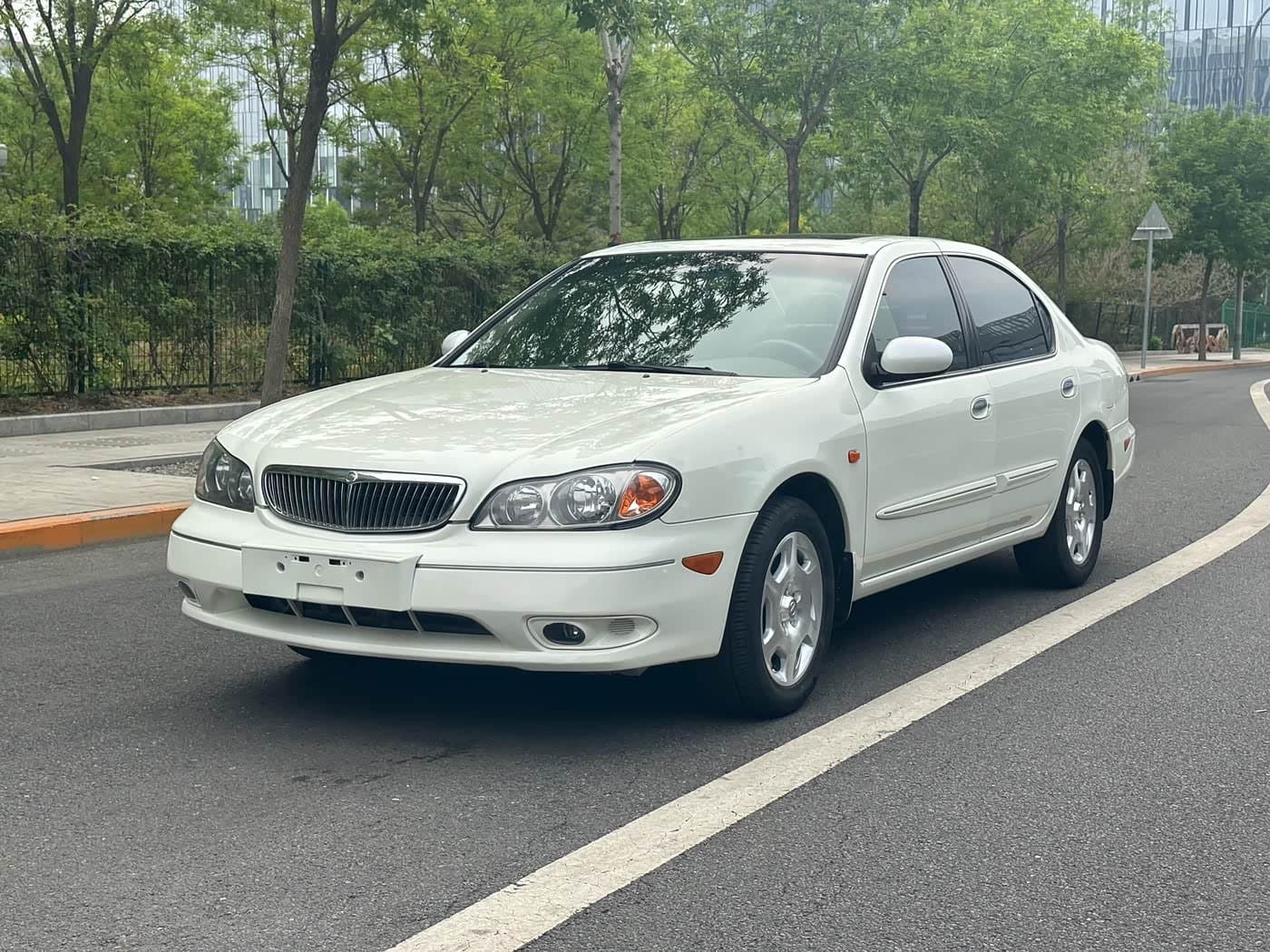 -- Nissan Cefiro White, 100,000 km, China export – photo 1