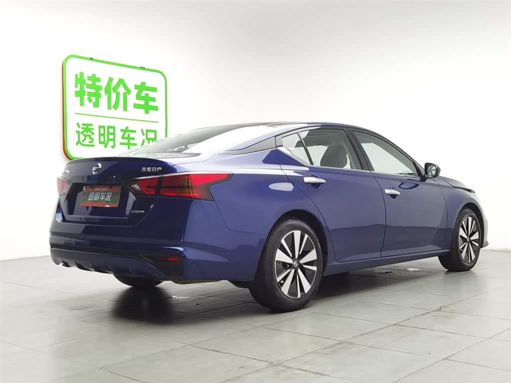 2020 Nissan Teana Blue, 87,300 km, China export – photo 2