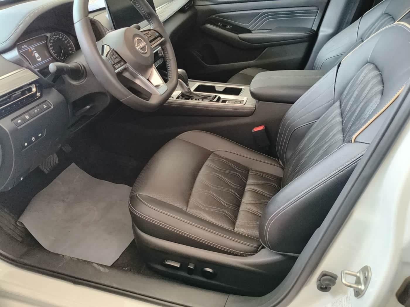 2022 Nissan Teana White, 52,000 km, China export – photo 7