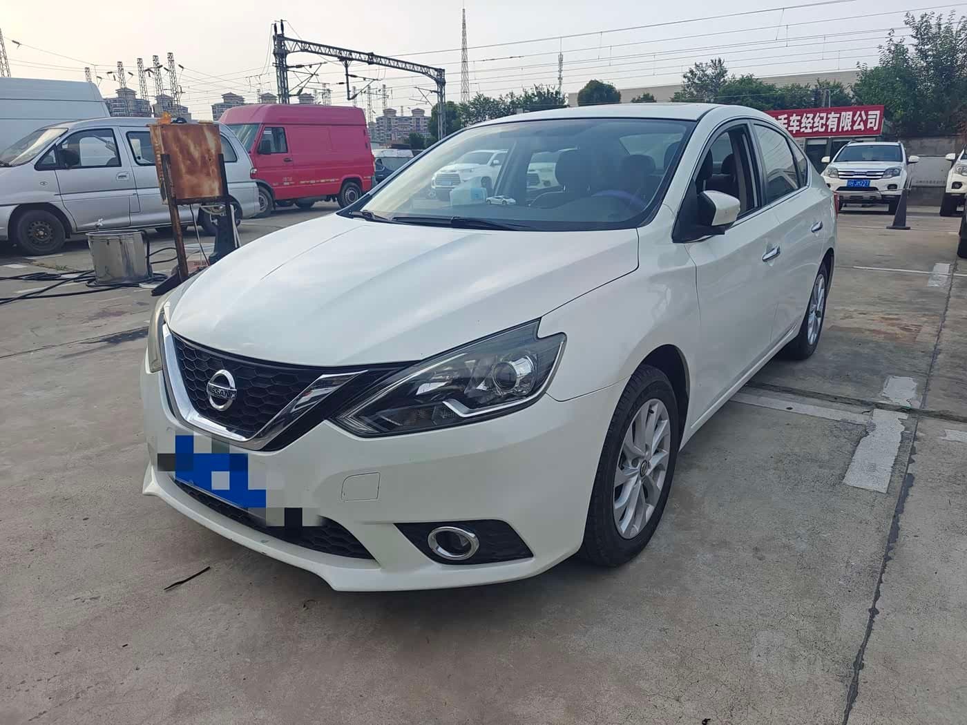2016 Nissan Sylphy White, 72,000 km, China export – photo 1