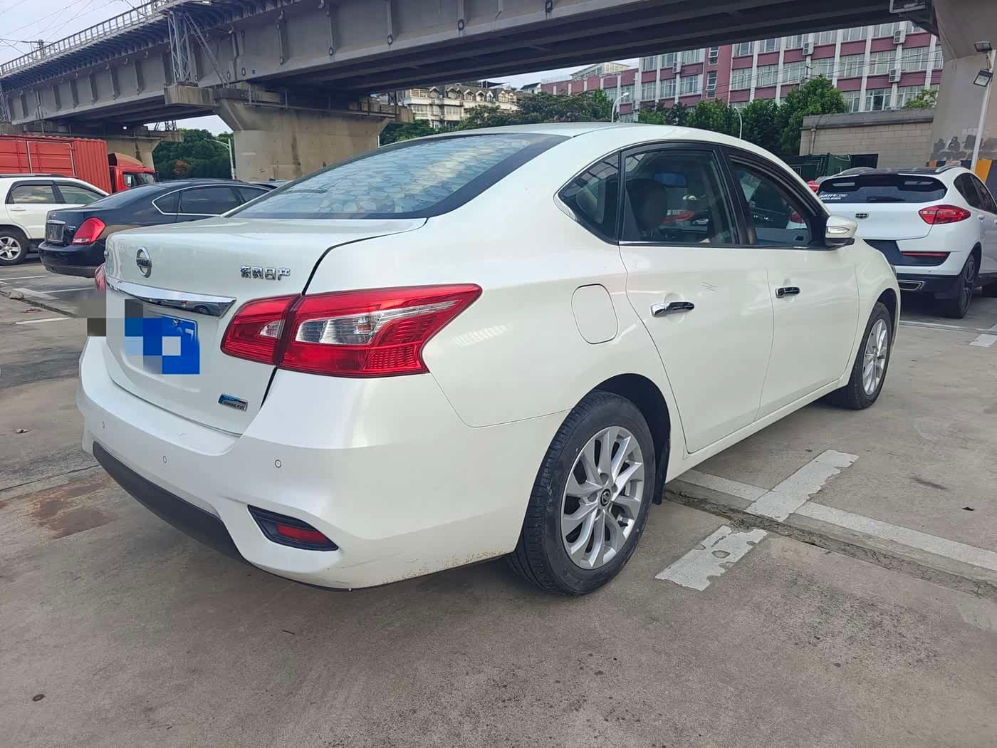 2016 Nissan Sylphy White, 72,000 km, China export – photo 4