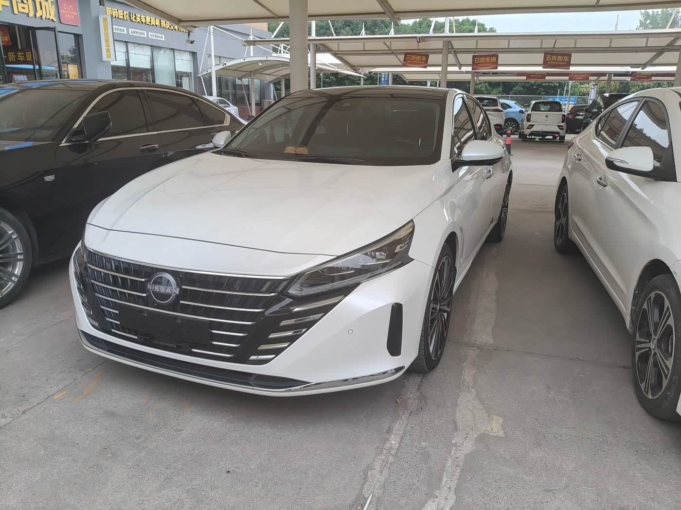 2022 Nissan Teana White, 52,000 km, China export – photo 1