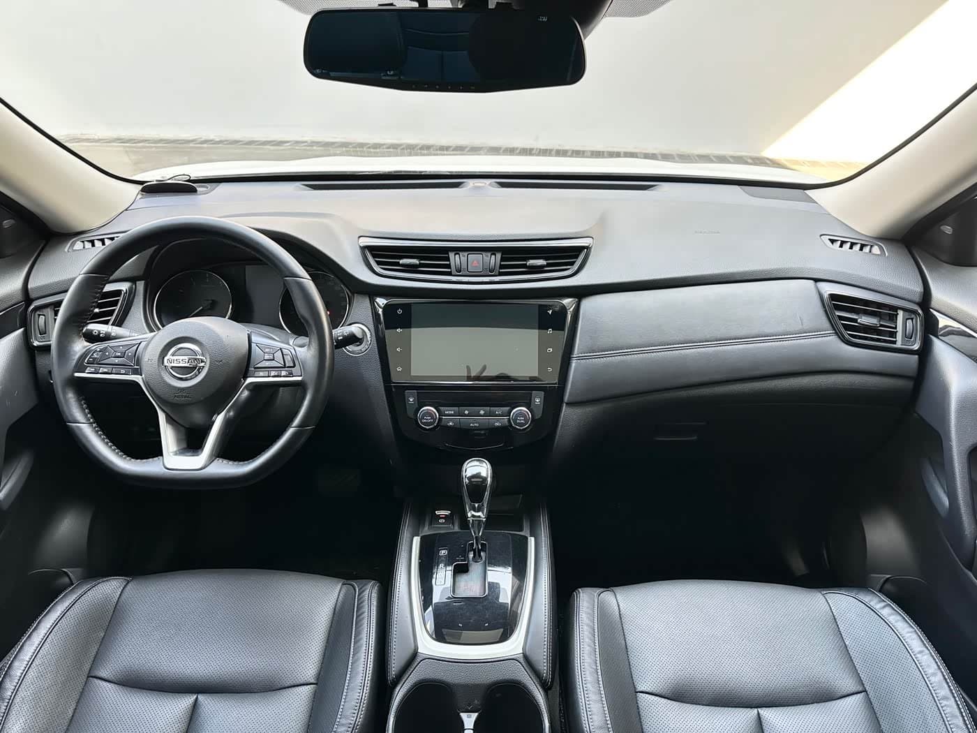 2018 Nissan X-Trail White, 70,000 km, China export – photo 6