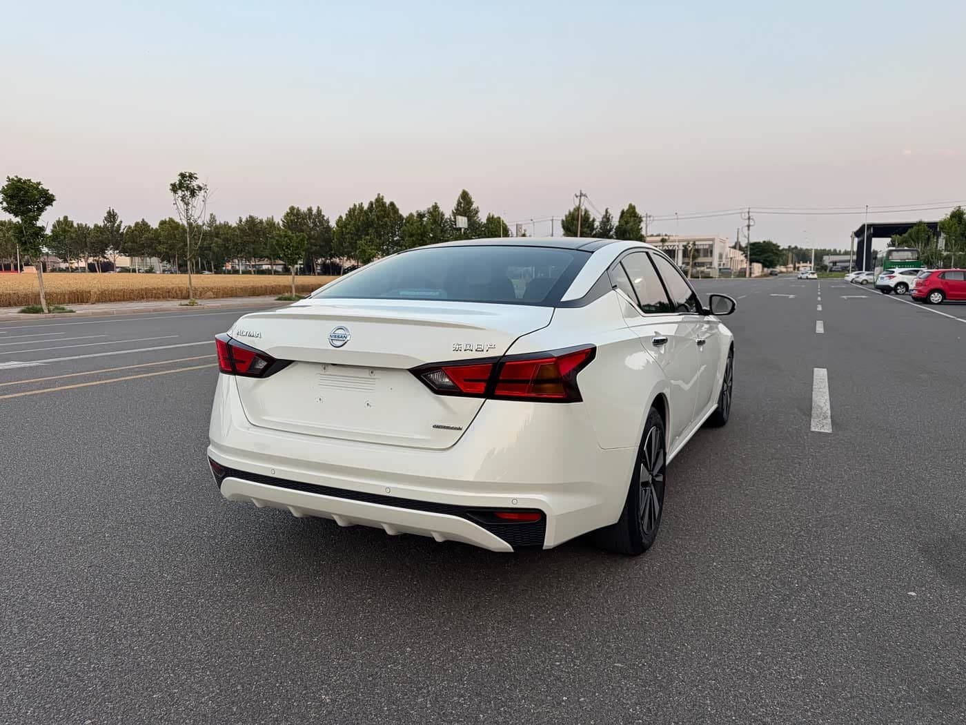 2019 Nissan Teana White, 33,000 km, China export – photo 7