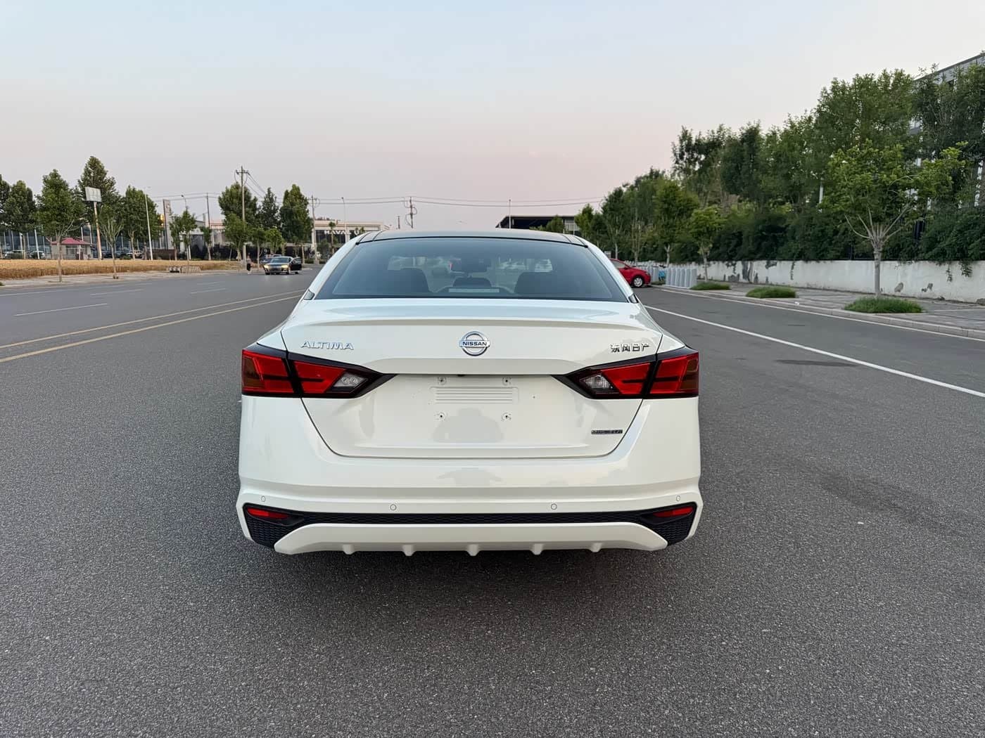 2019 Nissan Teana White, 33,000 km, China export – photo 5