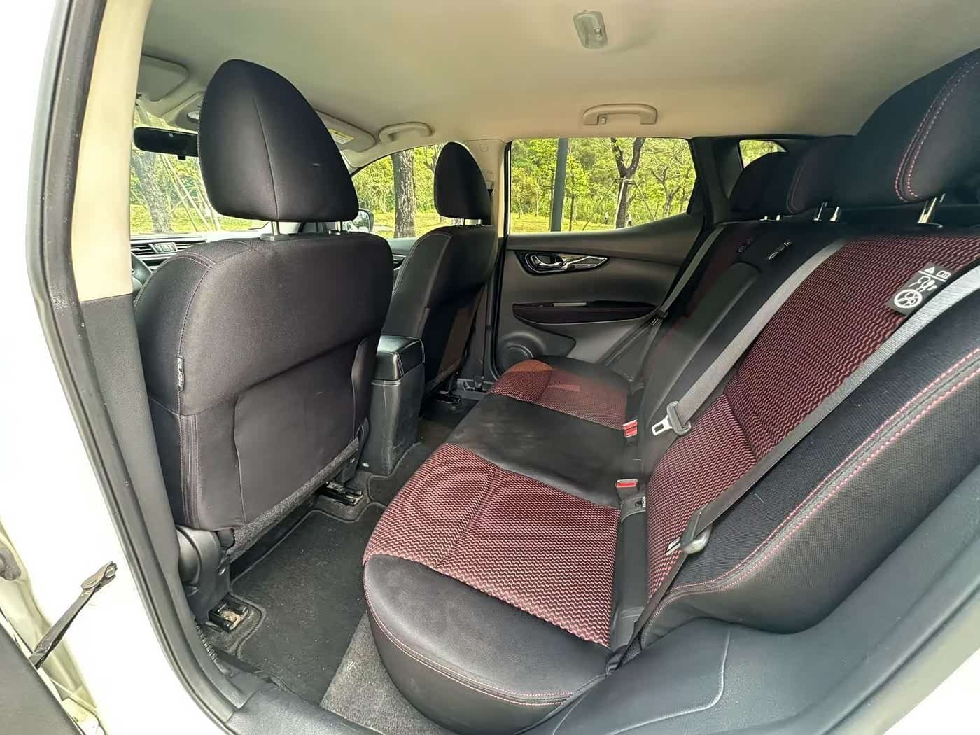 2015 Nissan Qashqai White, 90,000 km, China export – photo 7