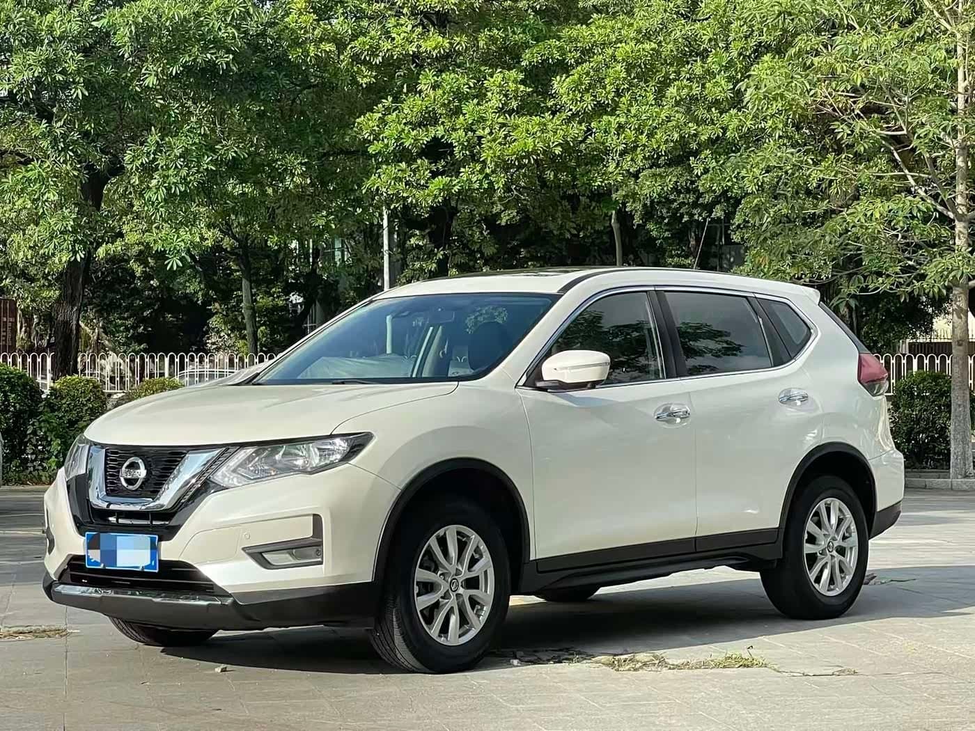 2019 Nissan X-Trail White, 70,000 km, China export – photo 1