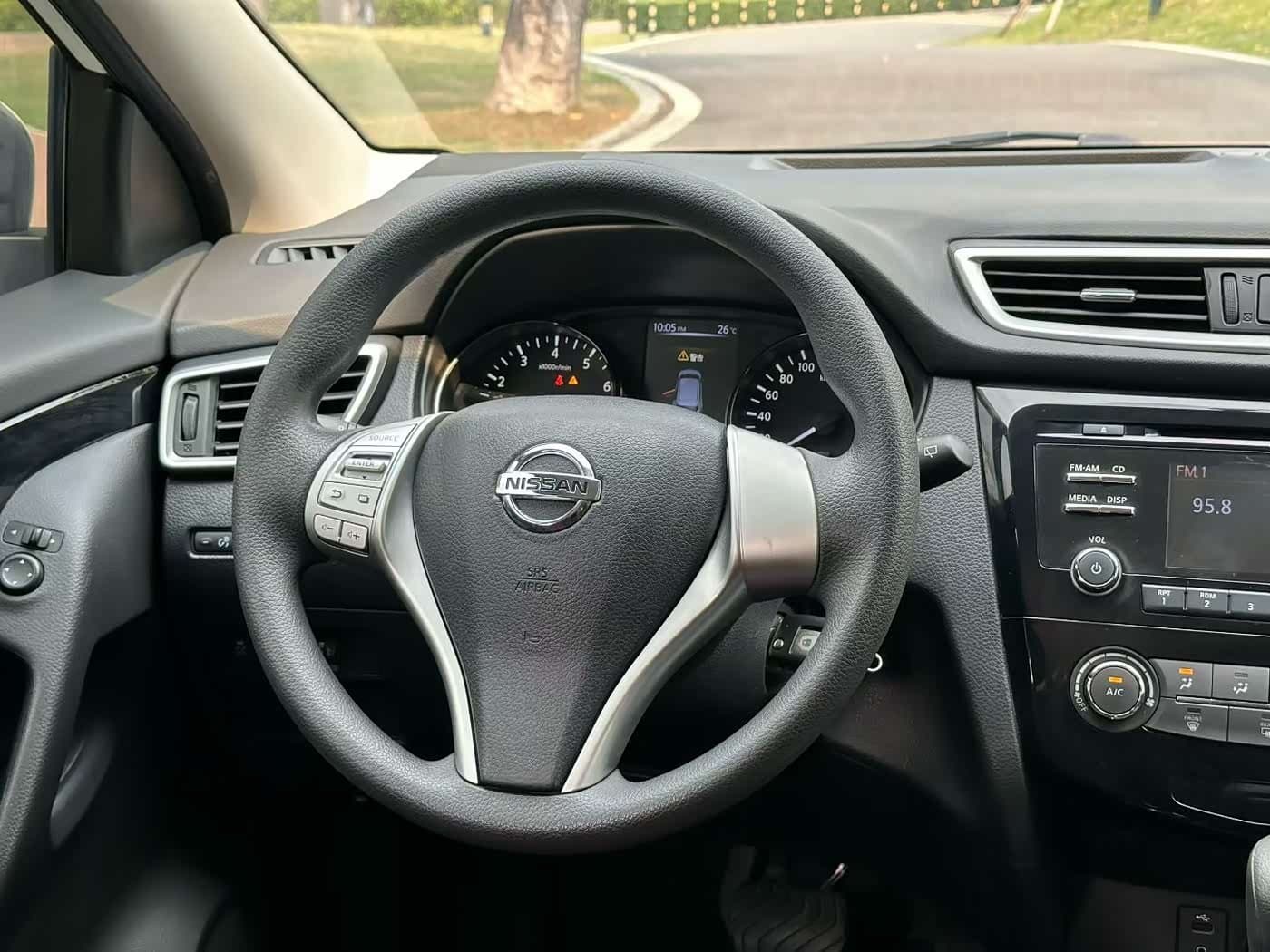 2015 Nissan Qashqai White, 90,000 km, China export – photo 5
