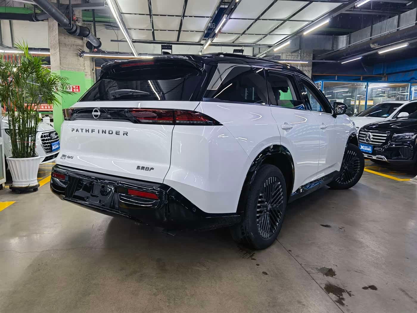 2024 Nissan Terra White, 35,300 km, China export – photo 6
