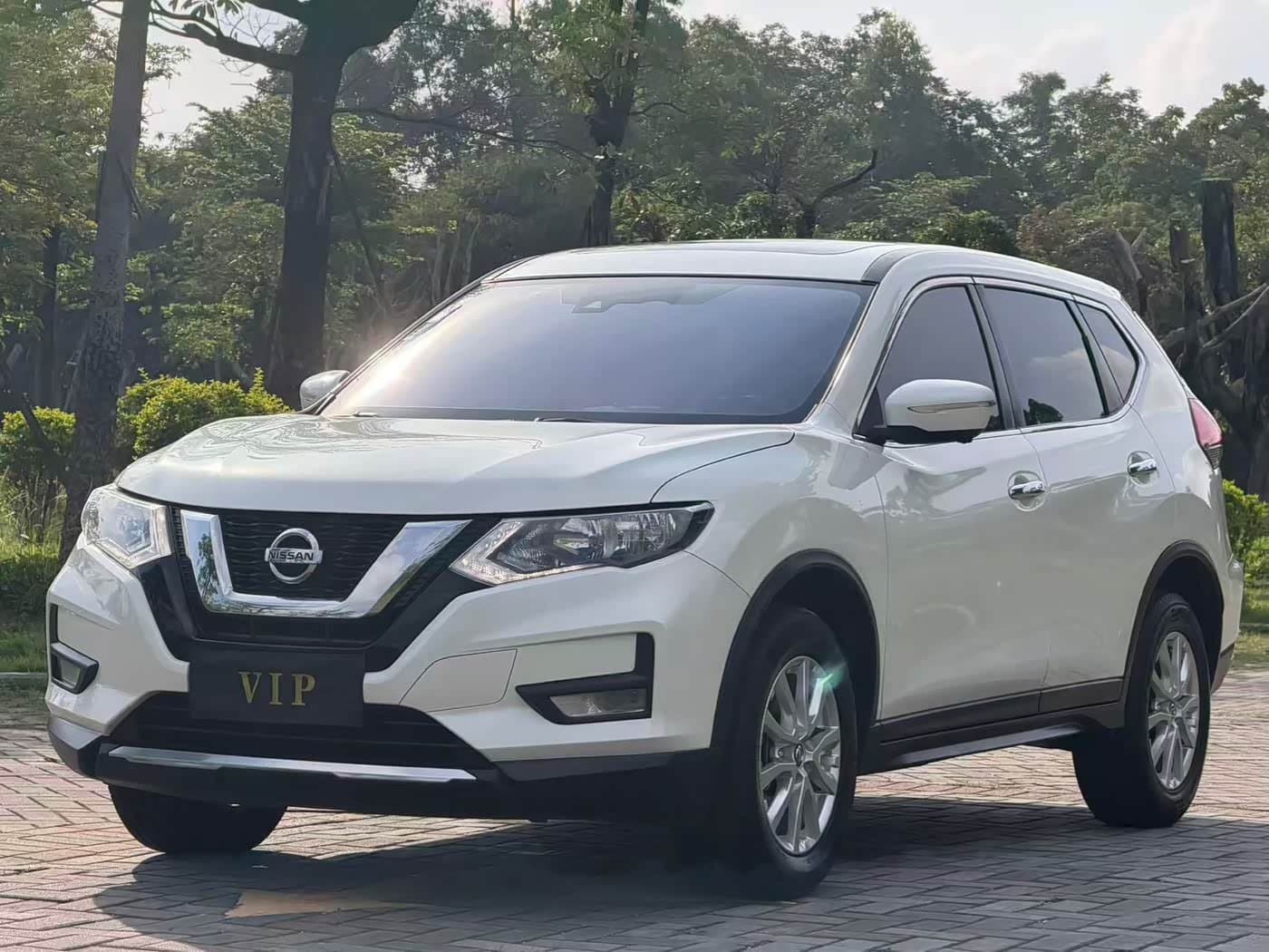 2020 Nissan X-Trail White, 80,000 km, China export – photo 1