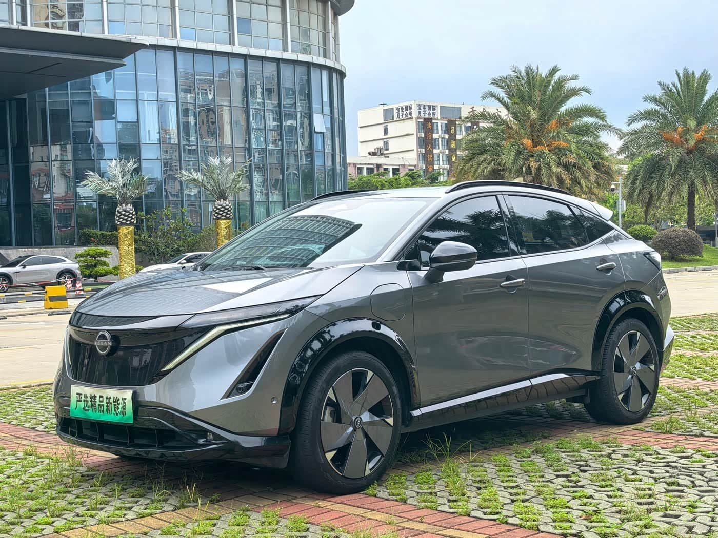 2022 Nissan ARIYA 银灰色, 126,000 km, China export – photo 1