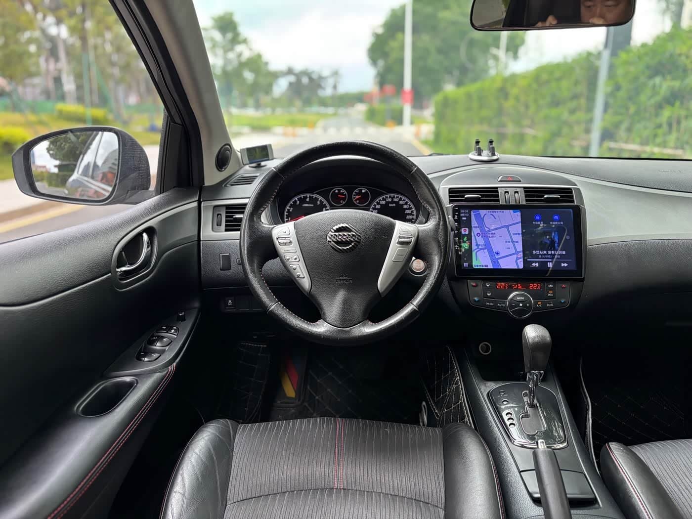 2011 Nissan Tiida 银灰色, 114,000 km, China export – photo 6