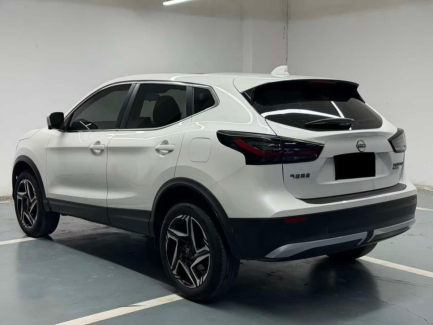 2024 Nissan Qashqai White, 5,000 km, China export – photo 5