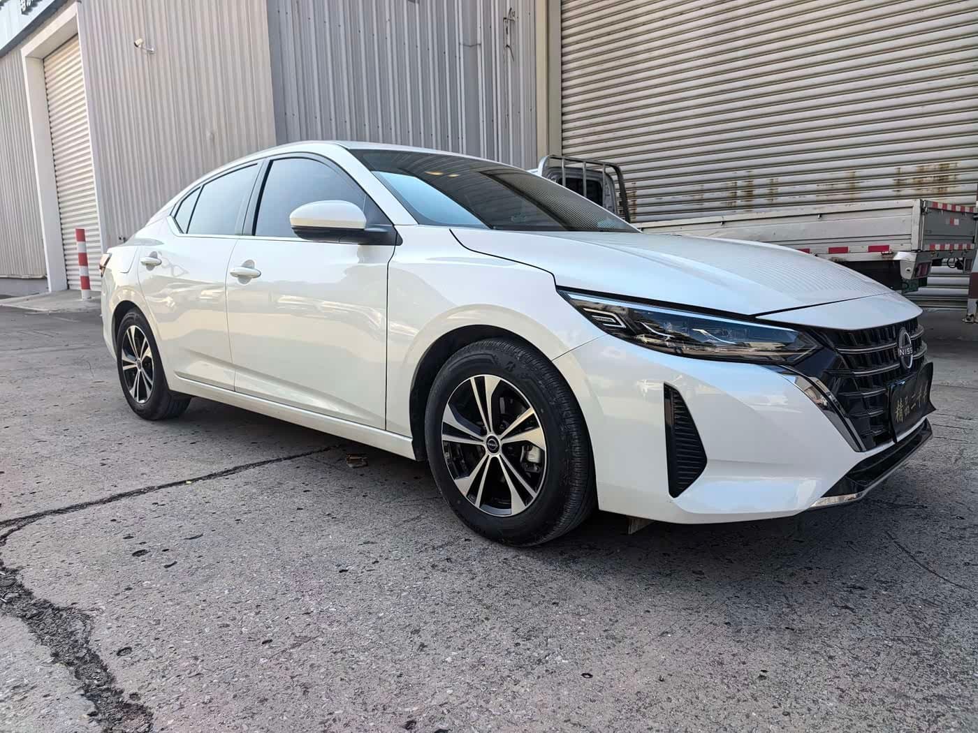 2025 Nissan Sylphy White, 10,000 km, China export – photo 3