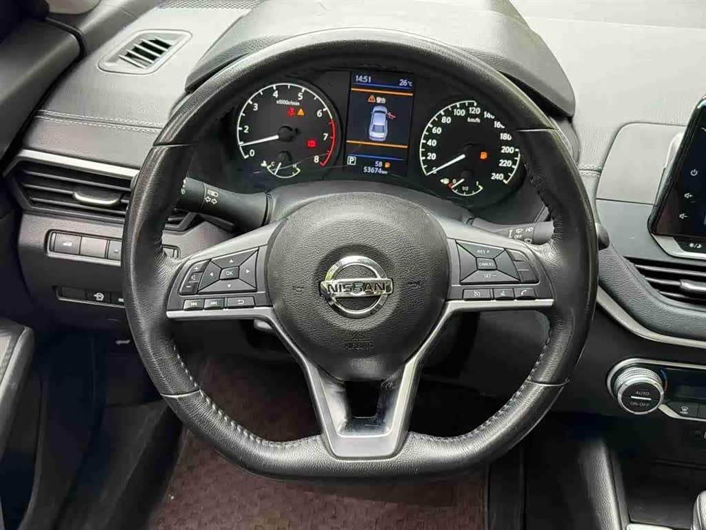 2020 Nissan Teana White, 40,000 km, China export – photo 6