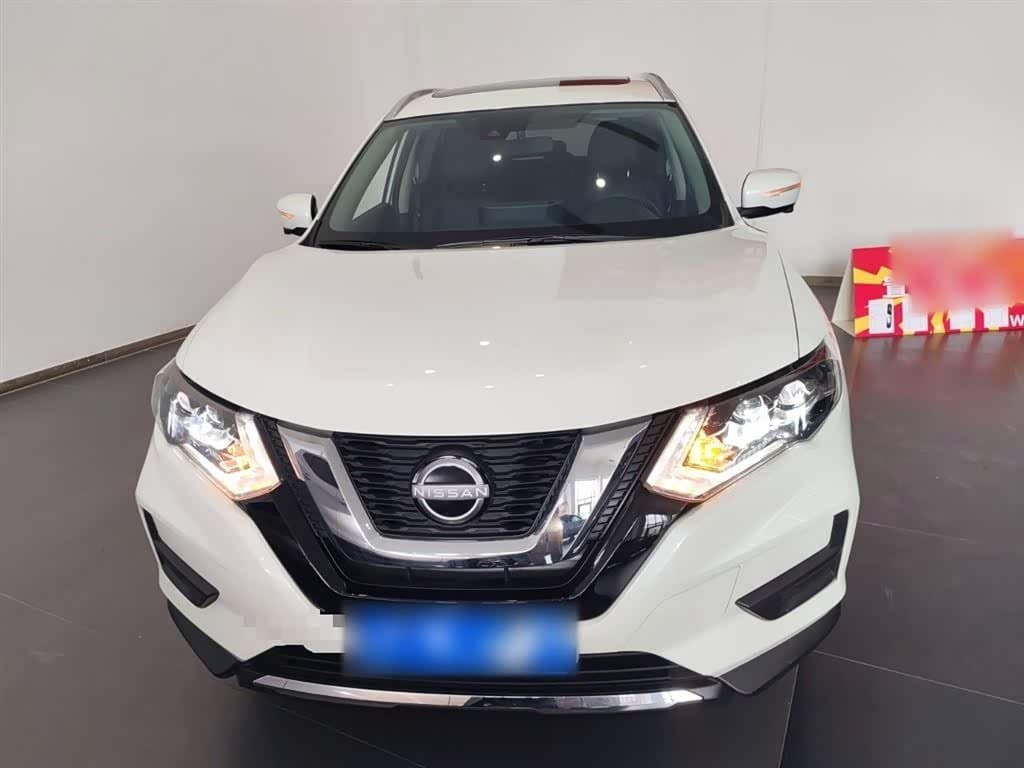 2025 Nissan X-Trail White, 4,700 km, China export – photo 3