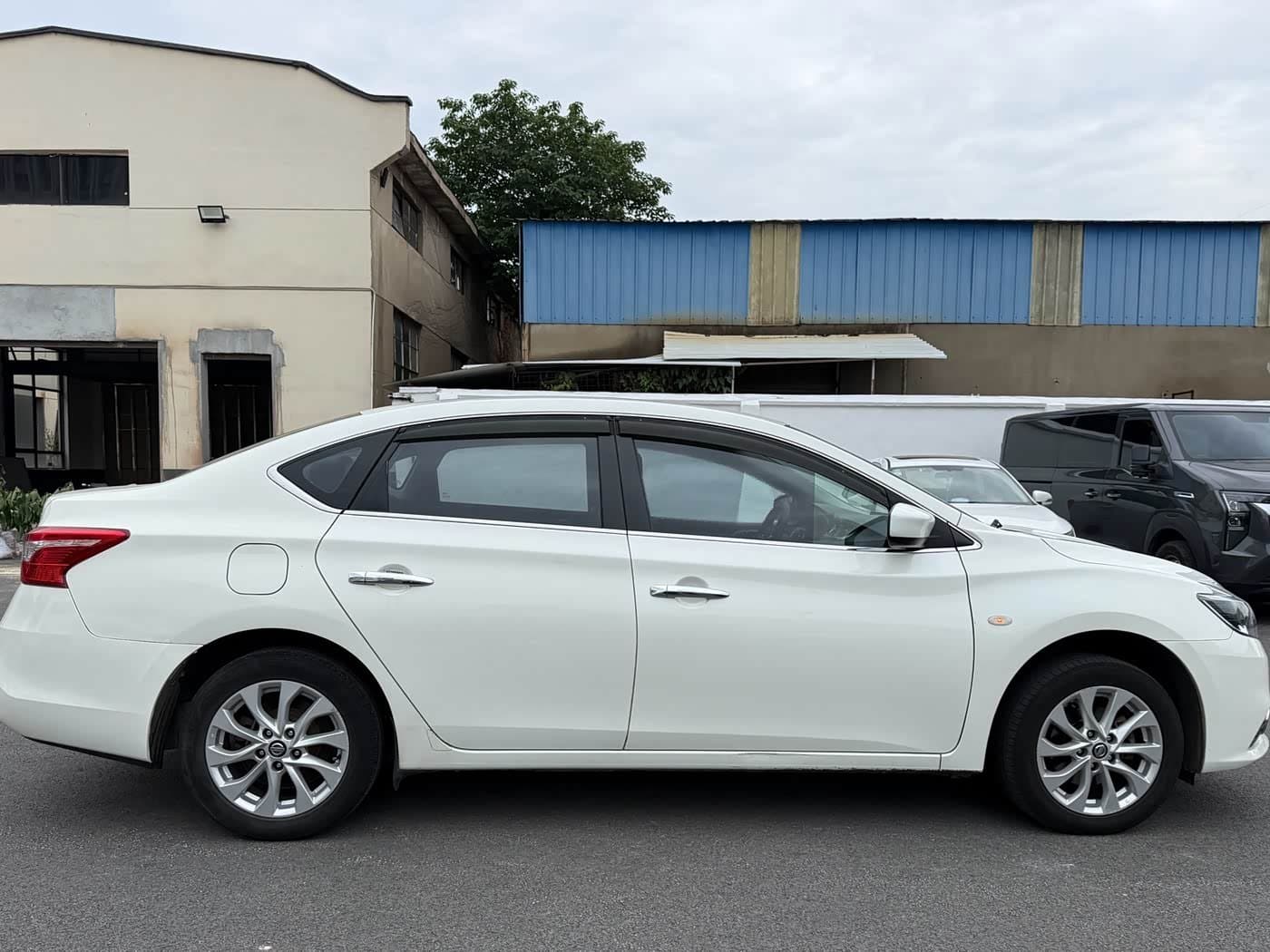2020 Nissan Sylphy White, 87,000 km, China export – photo 5