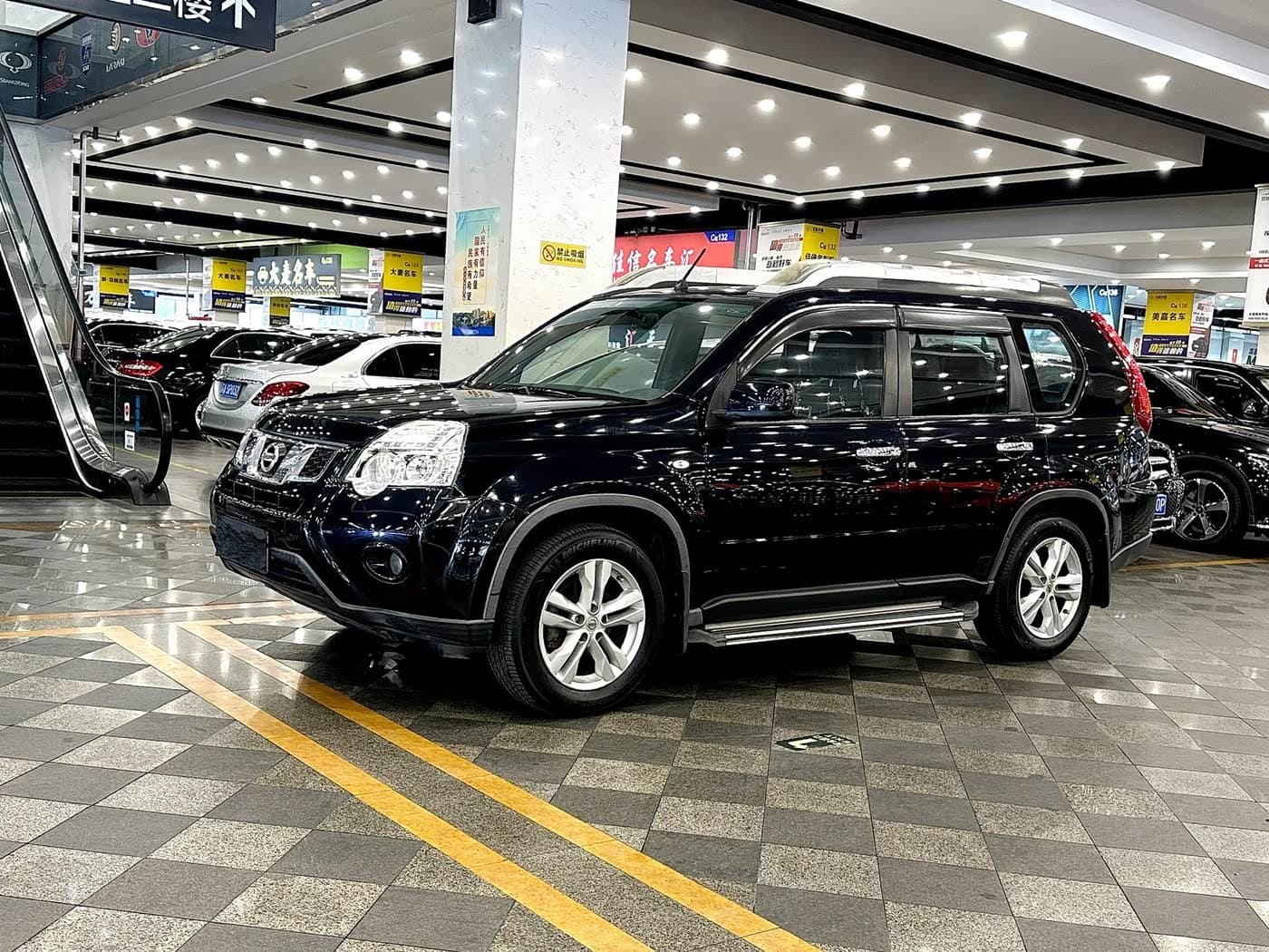 2011 Nissan X-Trail Black, 50,000 km, China export – photo 1