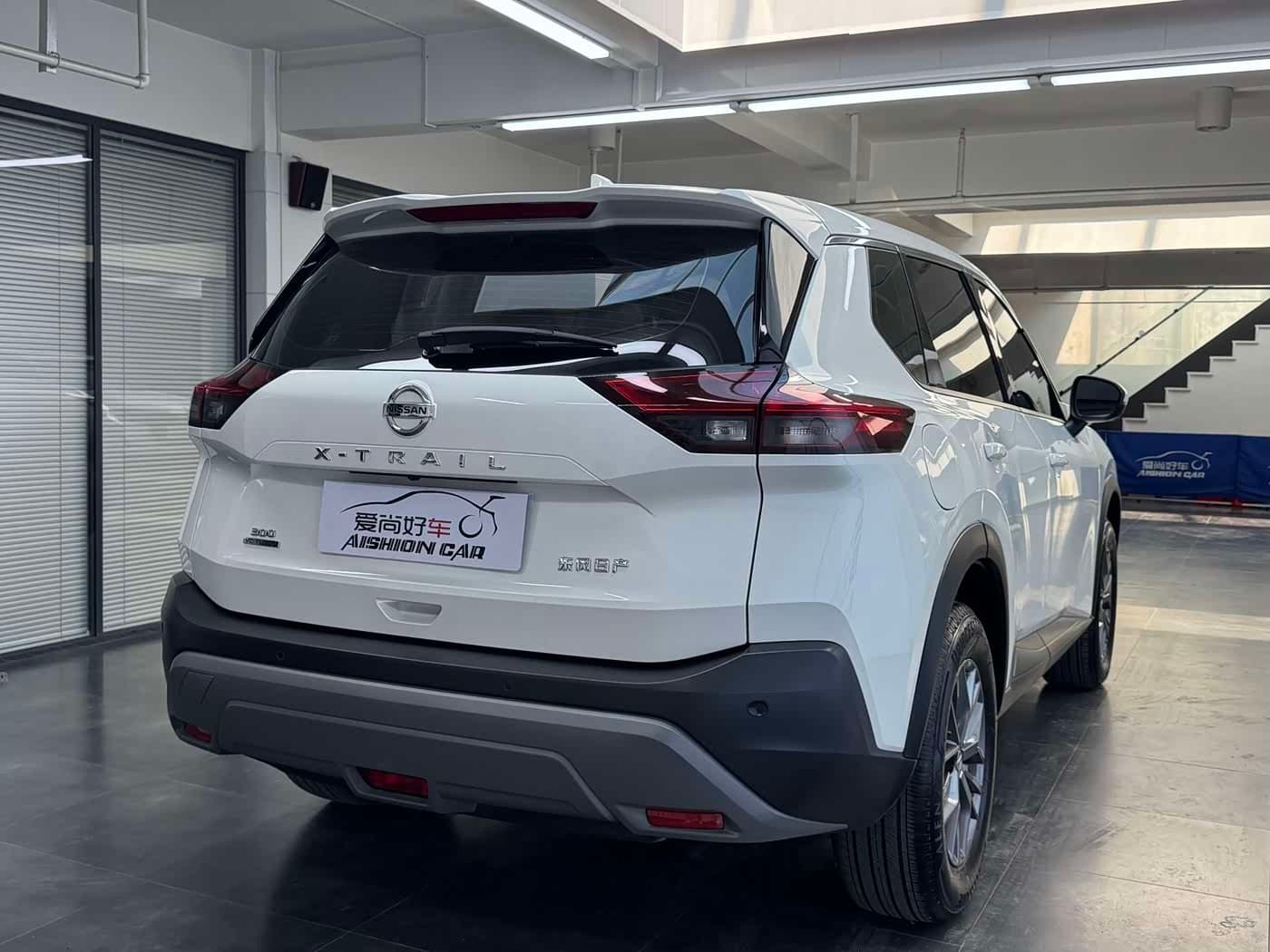2021 Nissan X-Trail White, 63,000 km, China export – photo 7